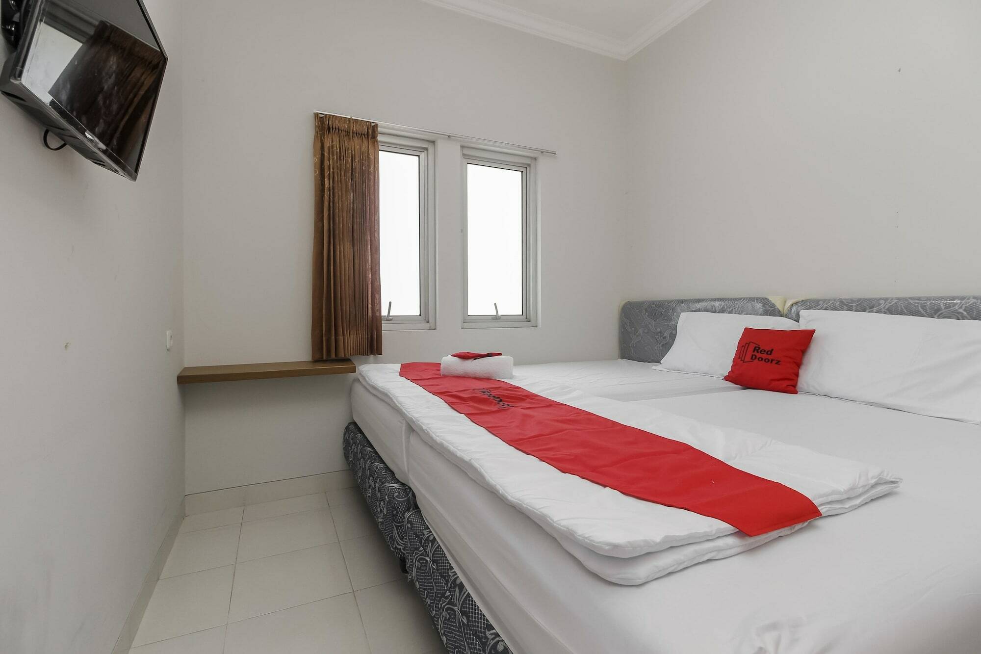 Reddoorz Near Central Park Mall Jakarta Bagian luar foto