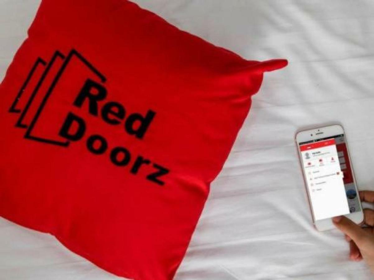 Reddoorz Near Central Park Mall Jakarta Bagian luar foto